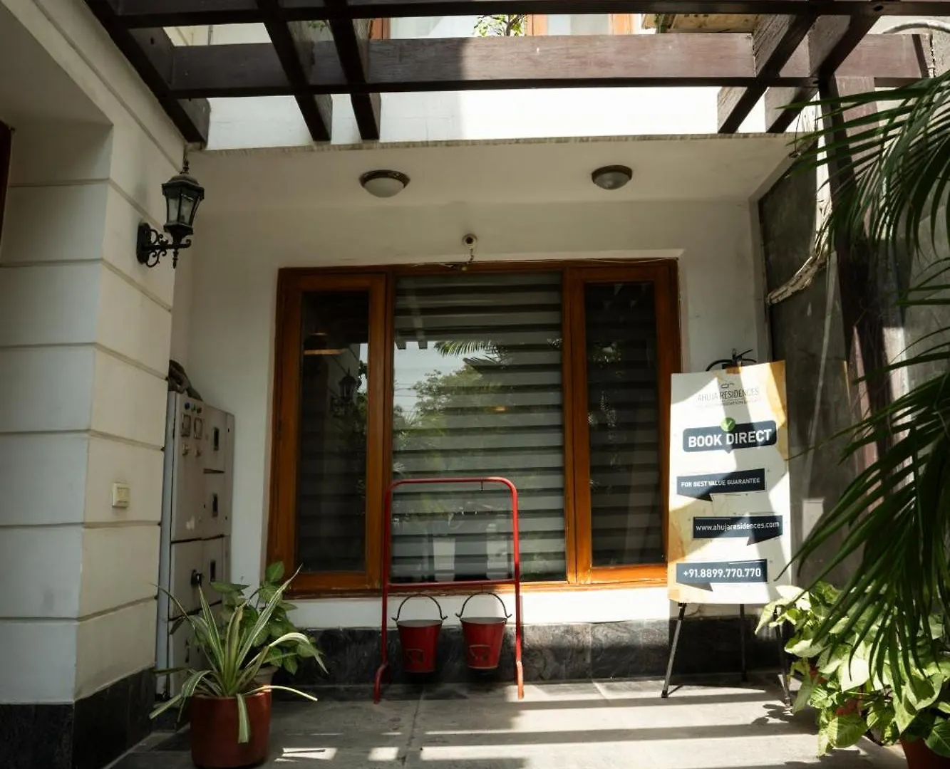 Ahuja Residency Cyber City I 구르가온 3*,