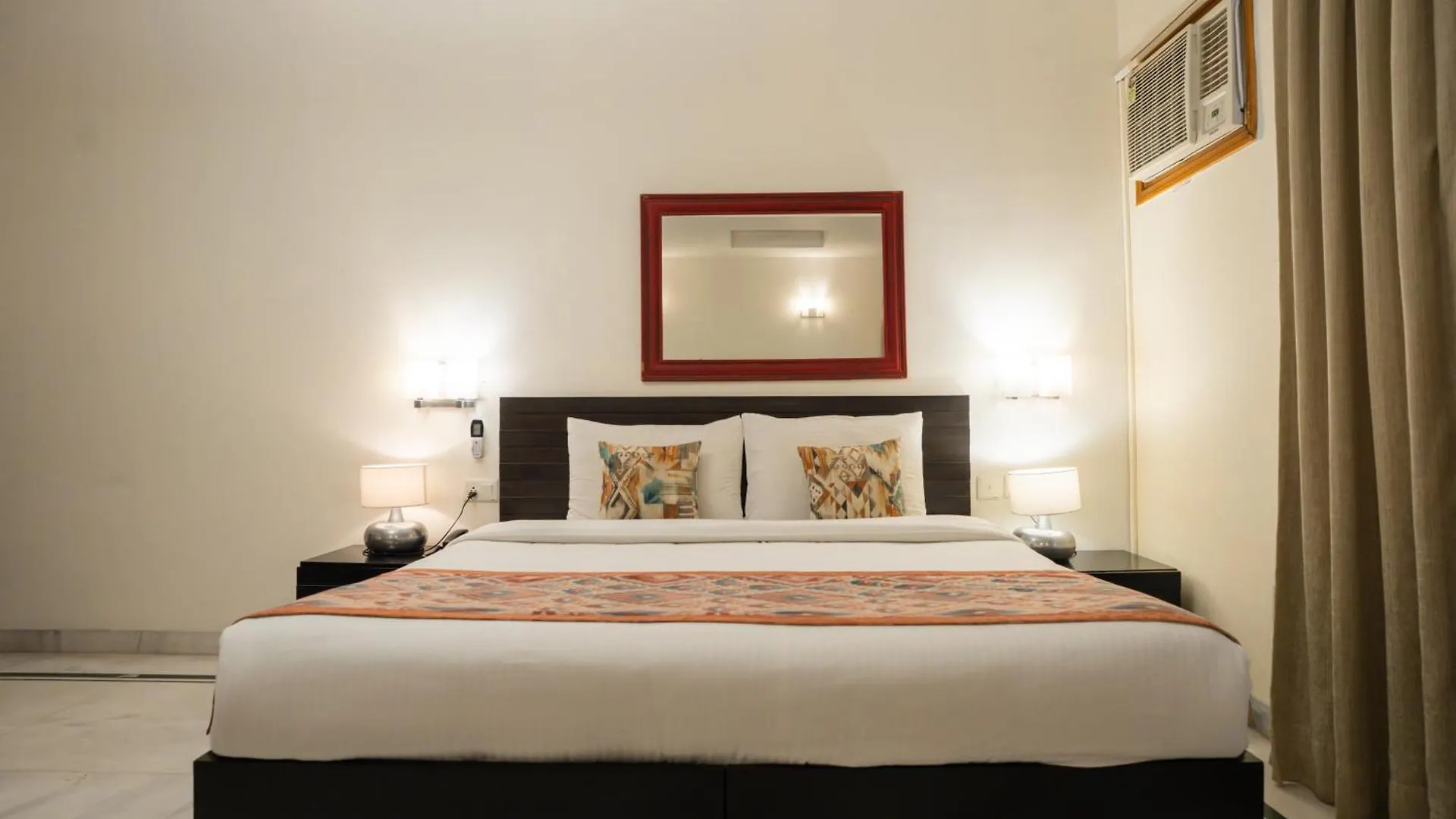 Ahuja Residency Cyber City I 구르가온